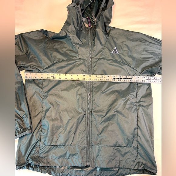 Nike ACG Storm-FIT Women’s Hooded Running Jacket Green Teal XL - Picture 10 of 10